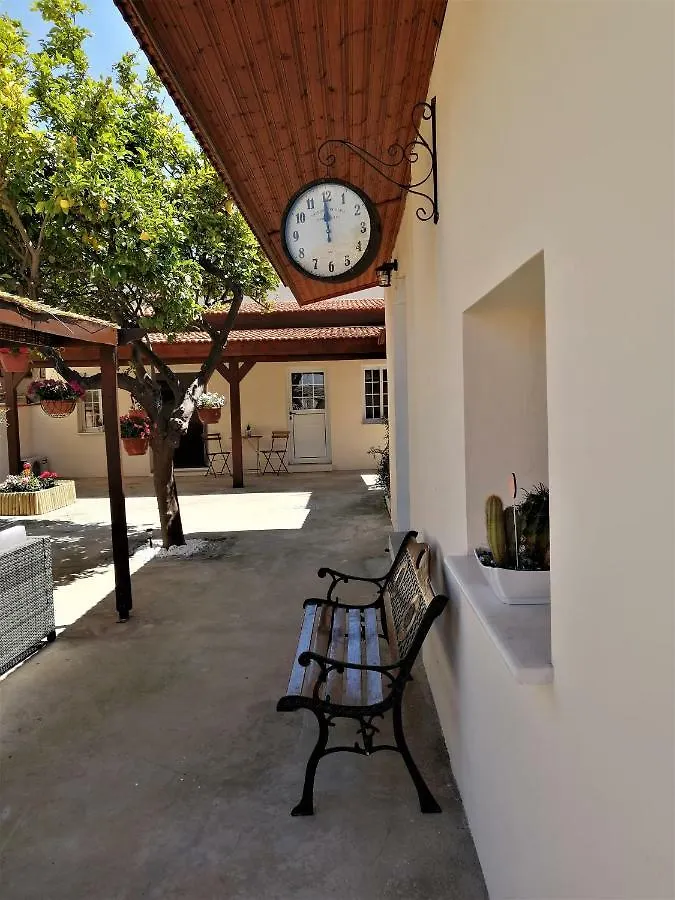 Tatil Evi Lemon Tree Courtyard Villa Larnaca
